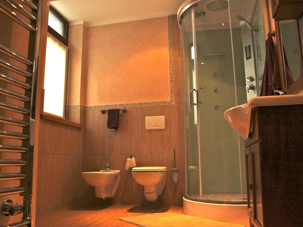 Agriturismo Il Sorriso Dei Figli Argegno Kamer foto