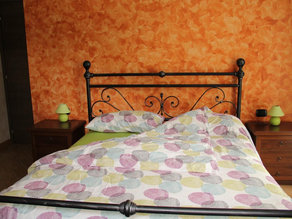 Agriturismo Il Sorriso Dei Figli Argegno Kamer foto